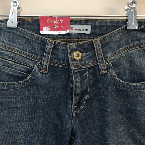 Brand new Levi jeans - Picture 2 of 4
